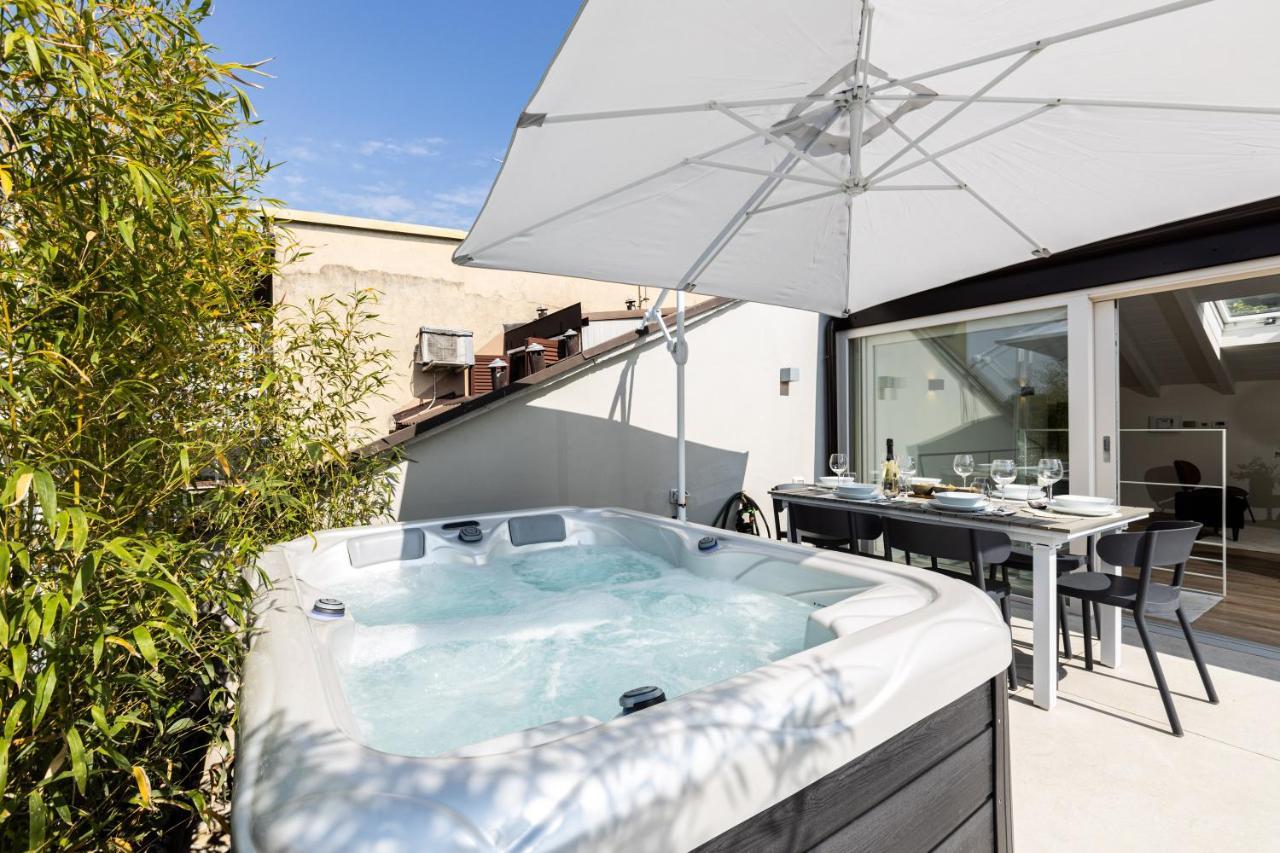 *Villa Olivo*With Private Terrace & Jacuzzi + 3Bedrooms Milano Exterior foto