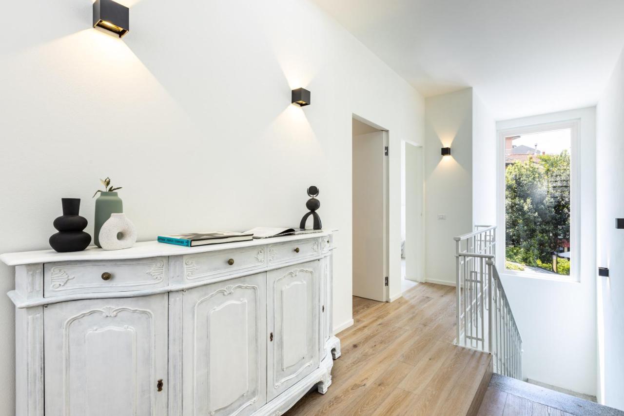 *Villa Olivo*With Private Terrace & Jacuzzi + 3Bedrooms Milano Exterior foto
