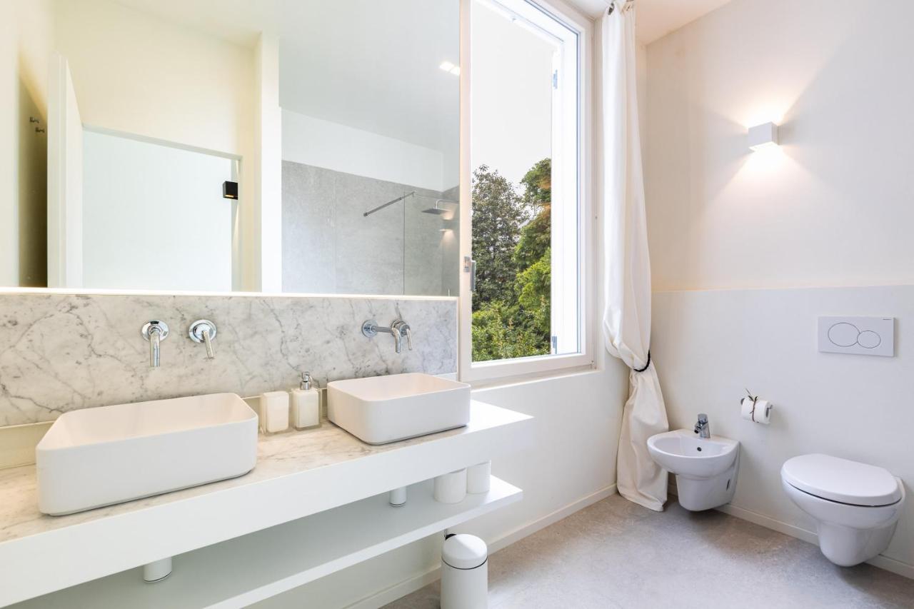*Villa Olivo*With Private Terrace & Jacuzzi + 3Bedrooms Milano Exterior foto